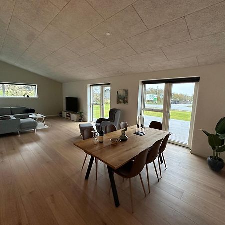 Moderne Nybygget Vila Holstebro Exterior foto